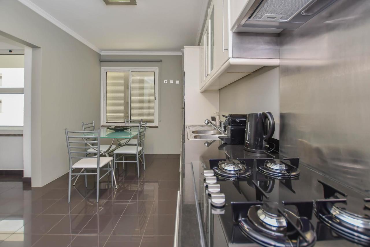 Apartamento Costa Do Sol フンシャル エクステリア 写真