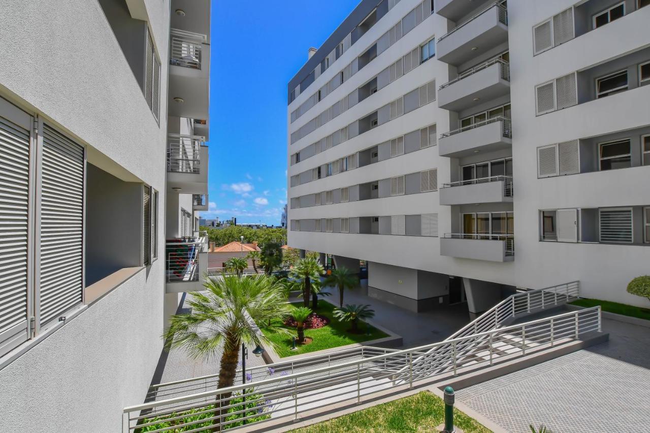 Apartamento Costa Do Sol フンシャル エクステリア 写真