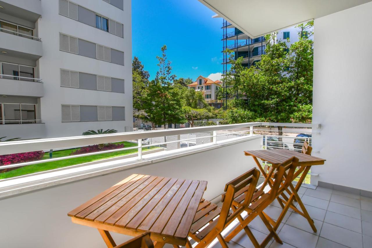 Apartamento Costa Do Sol フンシャル エクステリア 写真