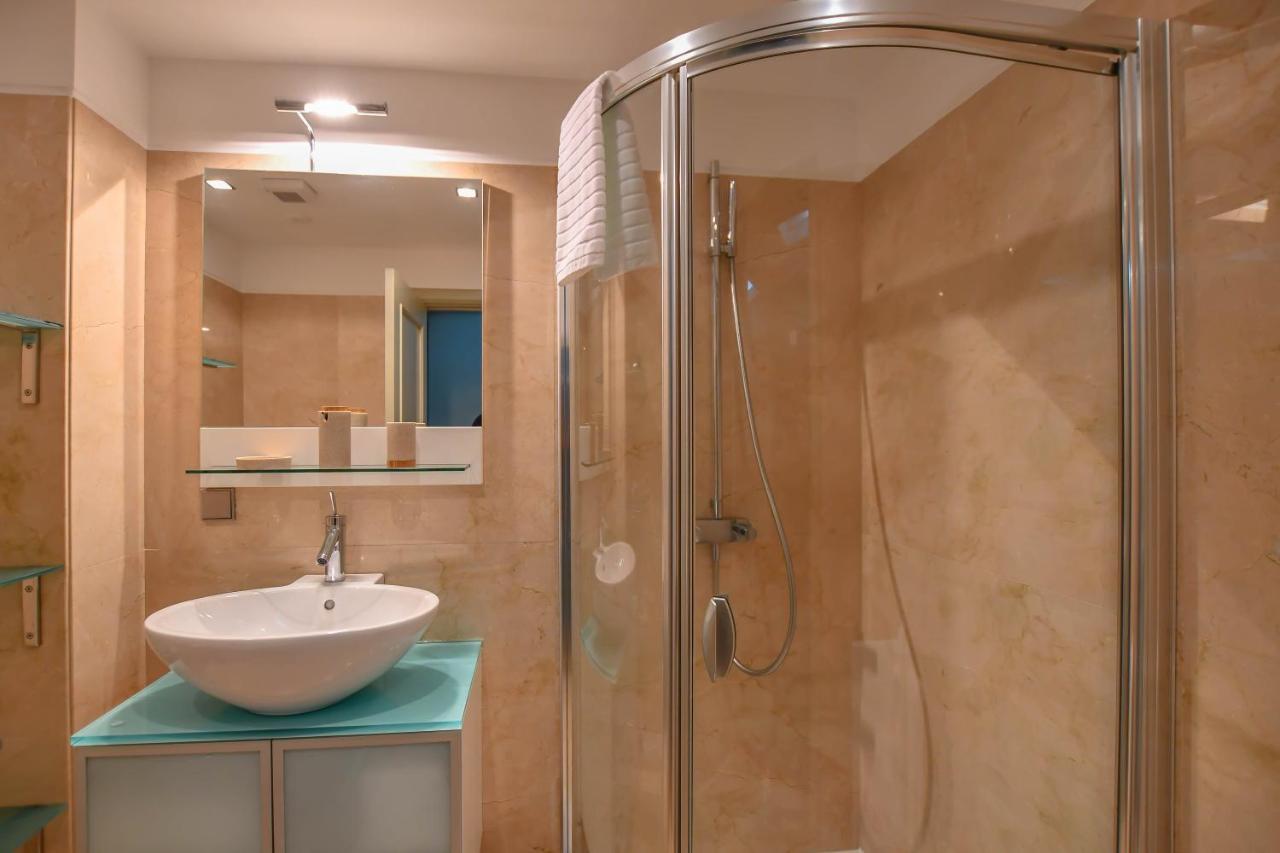 Apartamento Costa Do Sol フンシャル エクステリア 写真