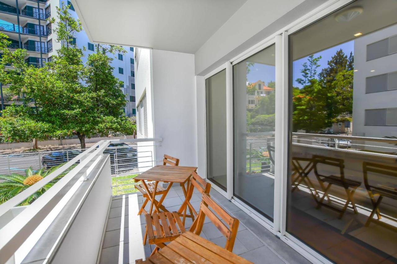 Apartamento Costa Do Sol フンシャル エクステリア 写真